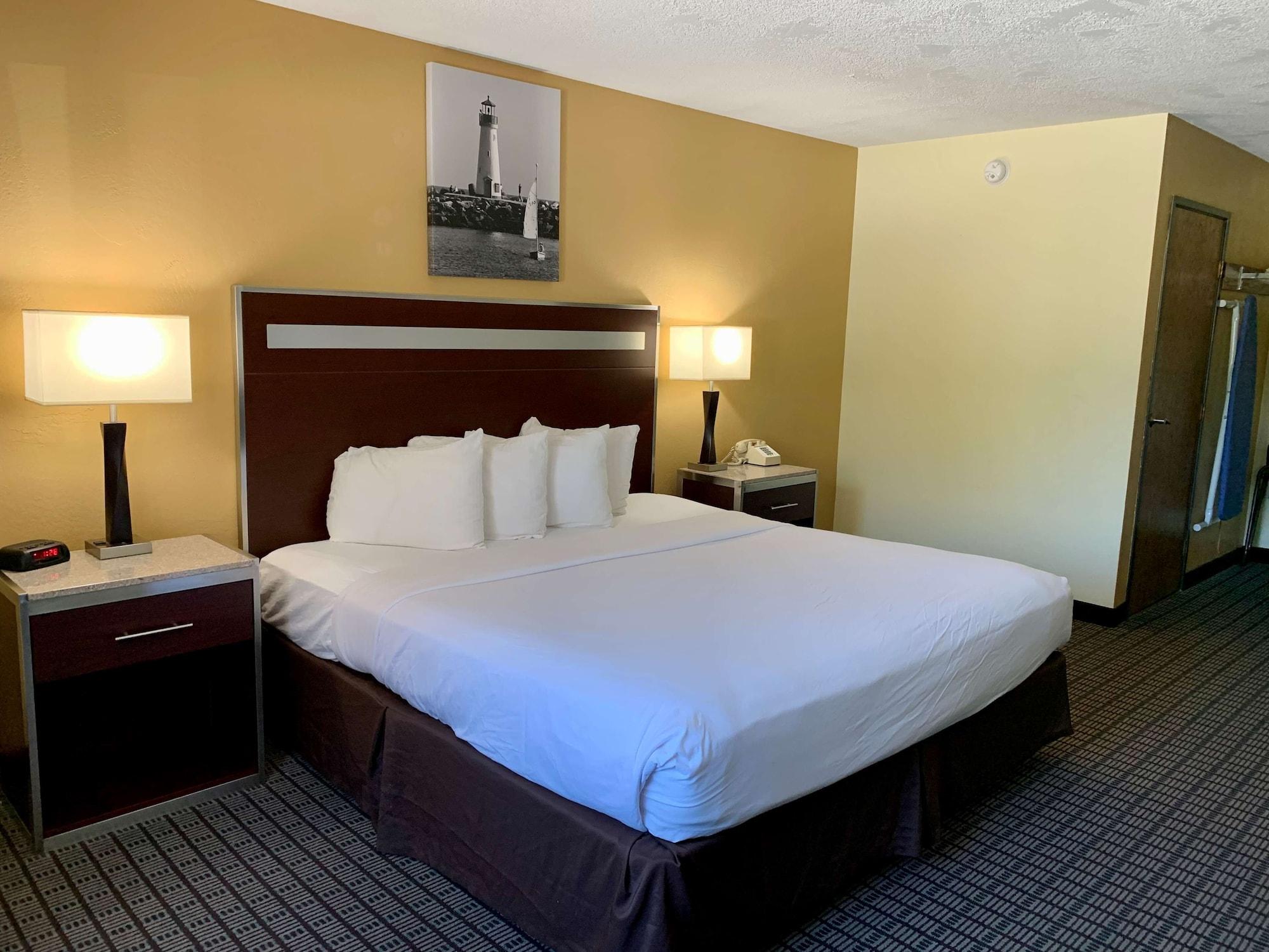 Best Western Maritime Inn Sturgeon Bay Exterior photo